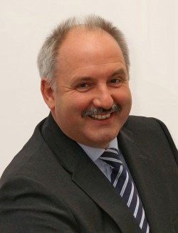 Dr. Volker Pfahlert